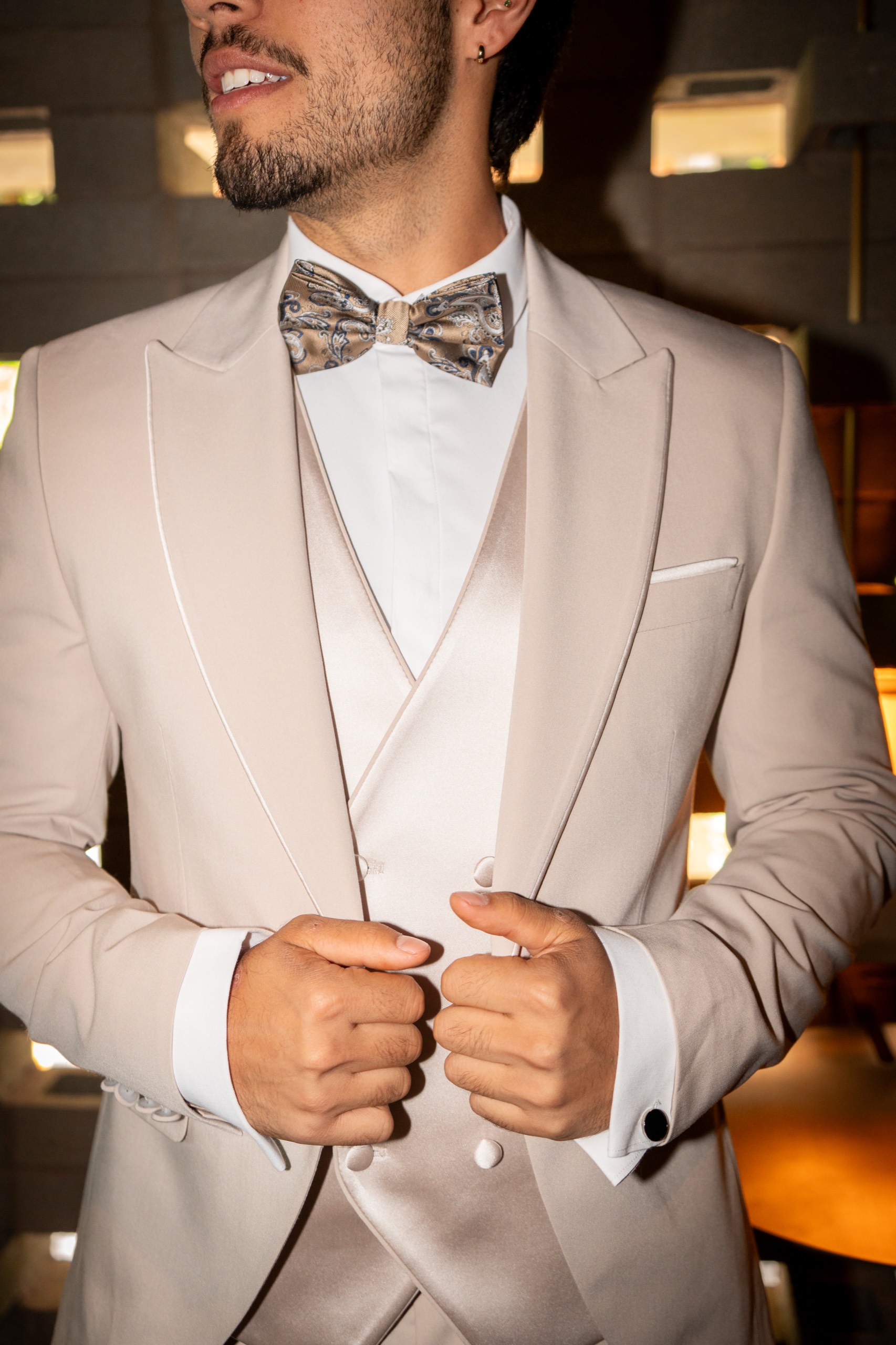 Esmoquin Marfil
